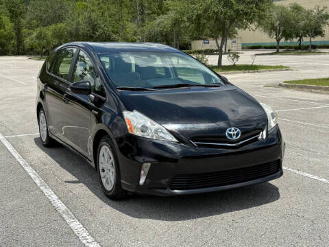2012 Toyota Prius v Two