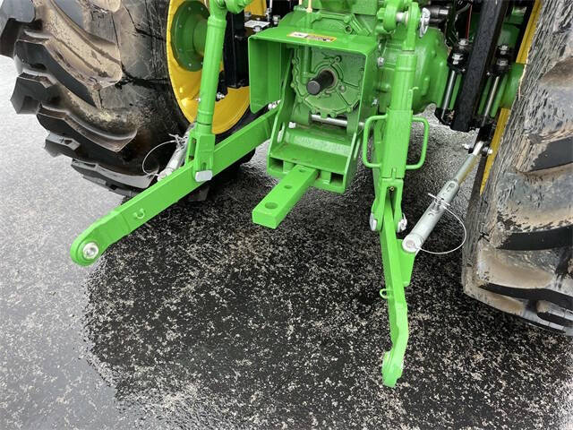 2023 John Deere 4044R
