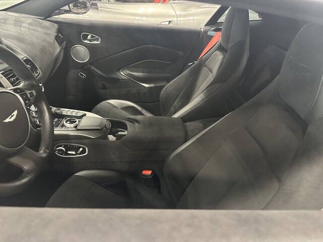 2021 Aston Martin Vantage