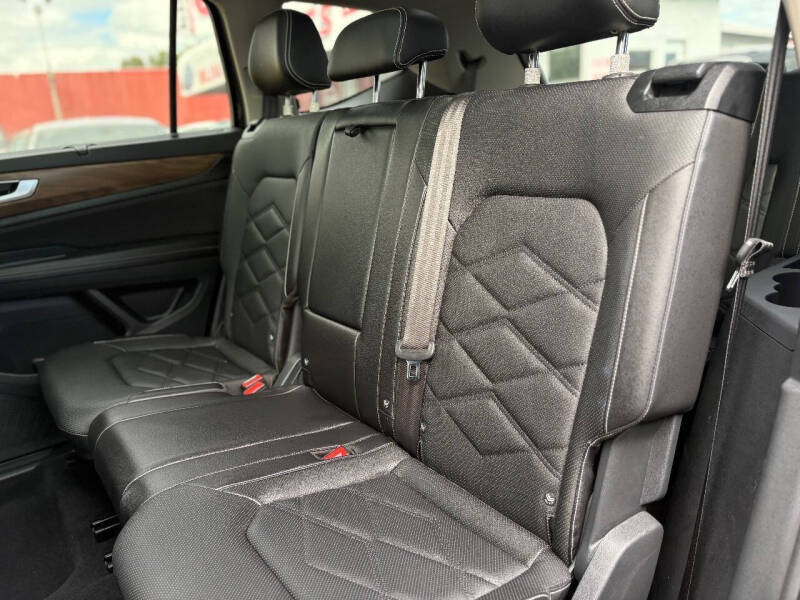 2024 Volkswagen Atlas SE