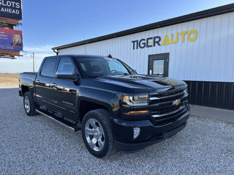 2018 Chevrolet Silverado 1500 for sale at Tiger Auto Sales Inc in Danville IA