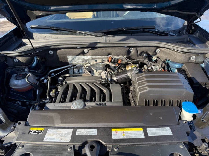 2022 Volkswagen Atlas Cross Sport V6 SEL Premium R-Line 4Motion