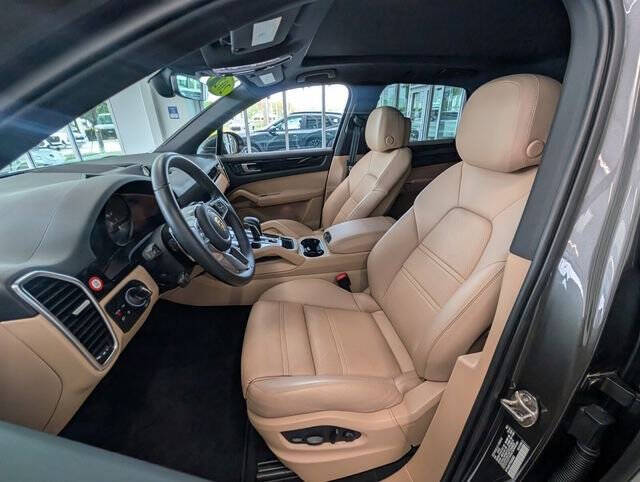 2023 Porsche Cayenne