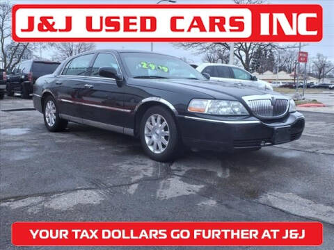 2009 Lincoln Town Car for sale at J & J Used Cars inc in Wayne MI
