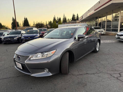 2014 Lexus ES 300h