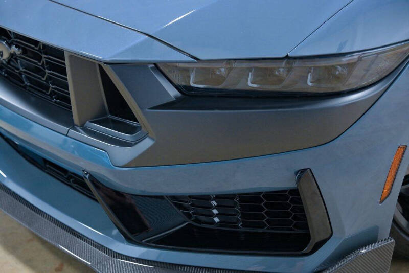 2025 Ford Mustang Dark Horse