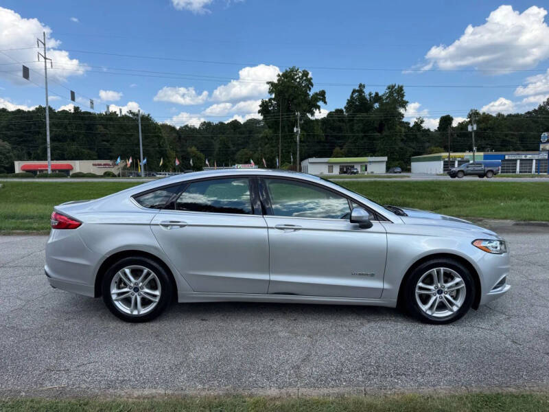 2018 Ford Fusion Hybrid SE
