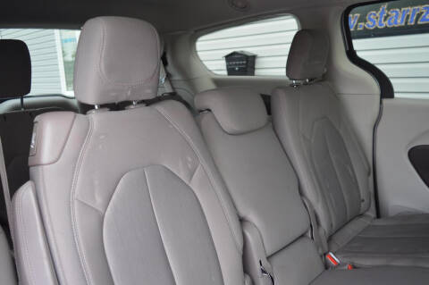 2017 Chrysler Pacifica LX