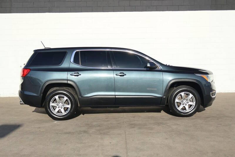 2019 GMC Acadia SLE-1