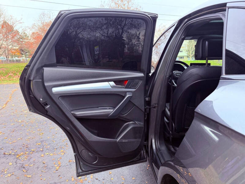 2024 Audi Q5 Sportback quattro S line Premium 45 TFSI