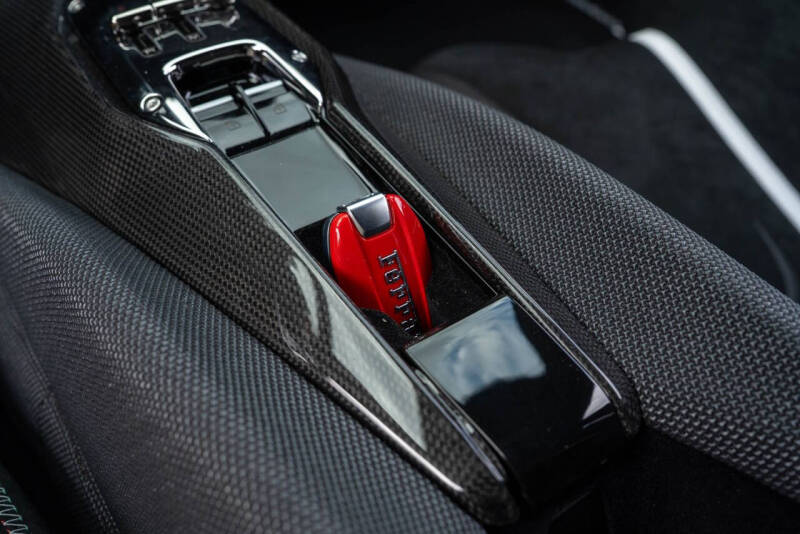 2023 Ferrari 812 Competizione