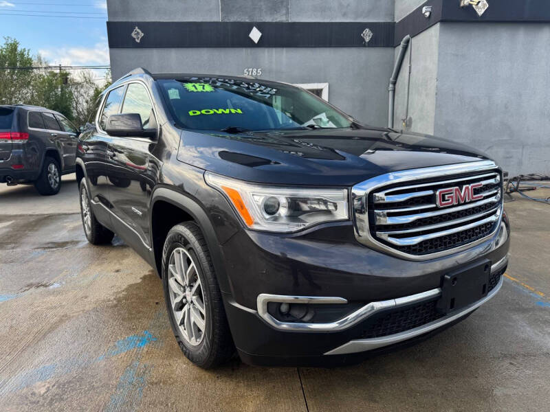 2017 GMC Acadia SLE-2