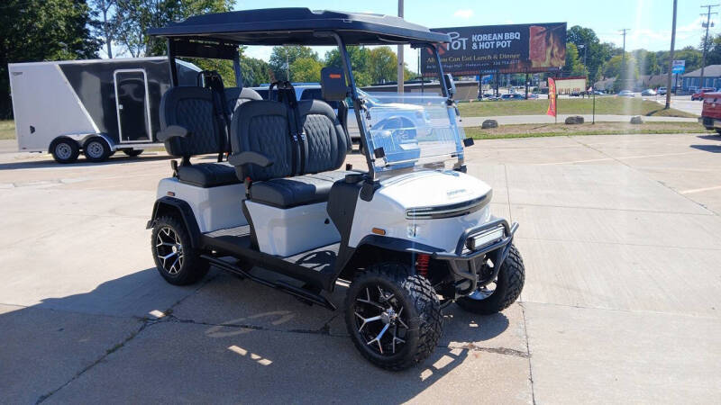 2025 Denago Rover XL