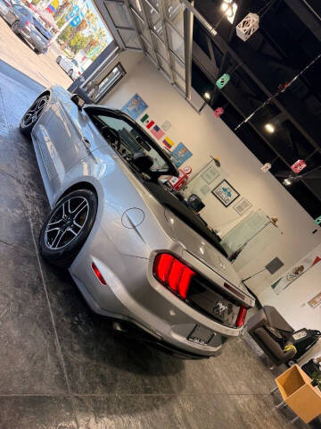 2020 Ford Mustang EcoBoost Premium