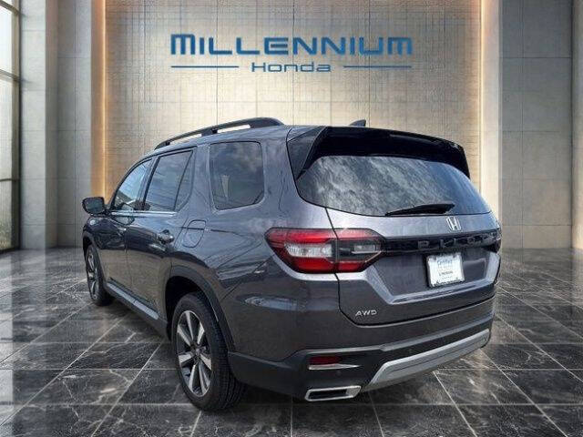 2023 Honda Pilot Touring