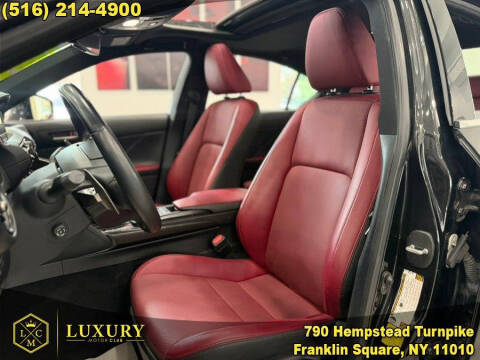 2023 Lexus IS 300