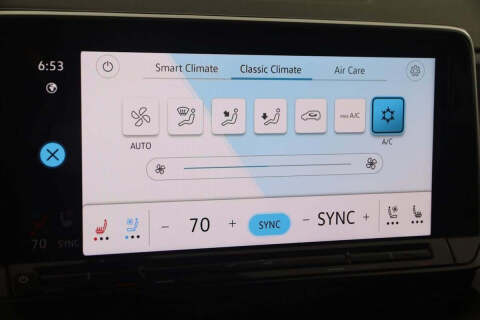 2024 Volkswagen Atlas Cross Sport SEL Premium R-Line 4Motion