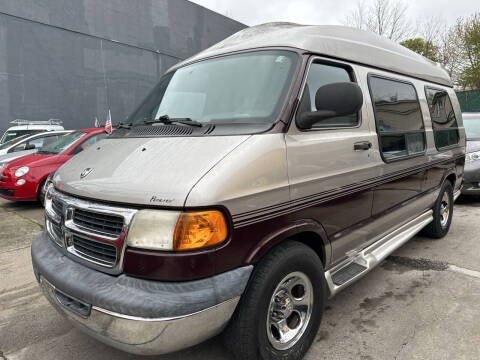 2003 Dodge Ram Van for sale at Deleon Mich Auto Sales in Yonkers NY