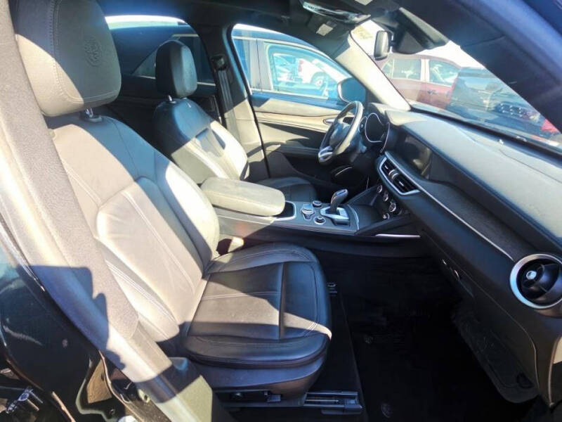 2022 Alfa Romeo Stelvio