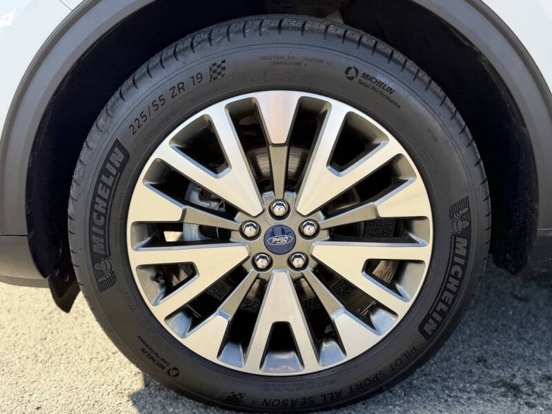 2020 Ford Escape Titanium