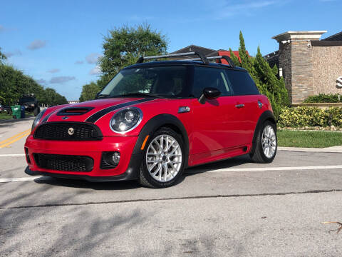 2011 MINI Cooper for sale at SPECIALTY AUTO BROKERS, INC in Miami FL