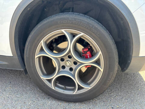 2022 Alfa Romeo Stelvio Sprint