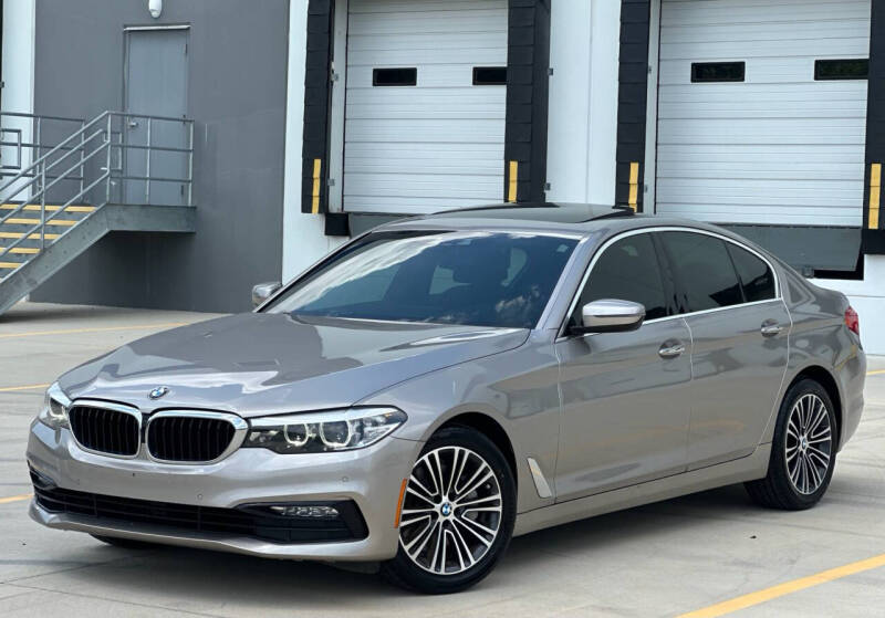 2018 BMW 5 Series 530i's photo