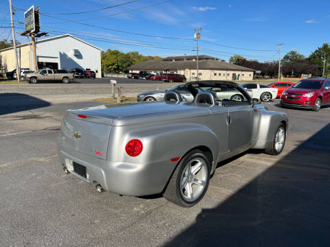 2004 Chevrolet SSR LS
