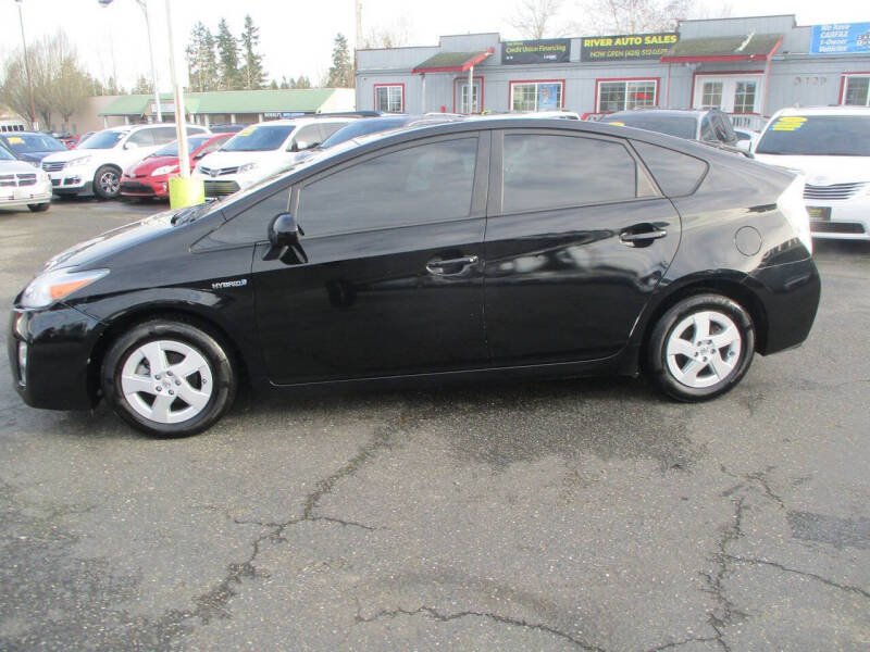 2010 Toyota Prius III