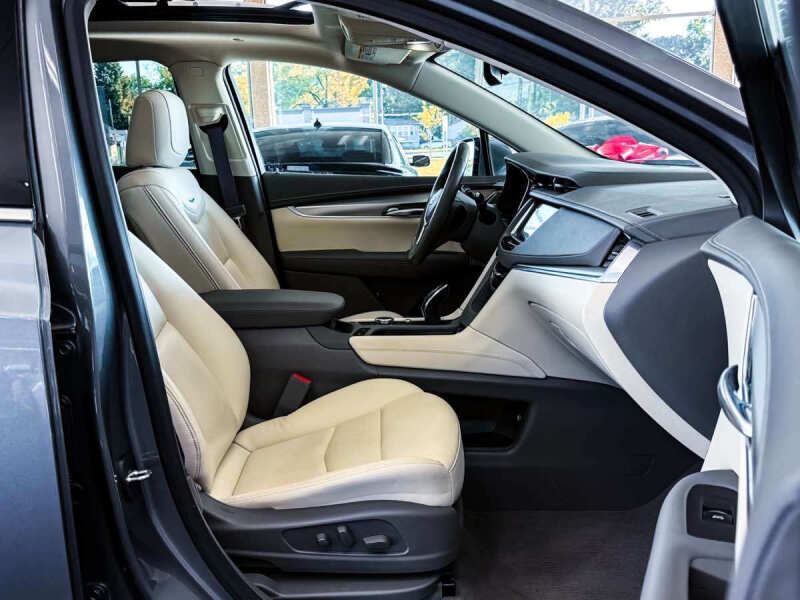 2022 Cadillac XT5 Premium Luxury