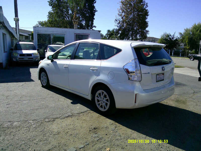 2012 Toyota Prius v