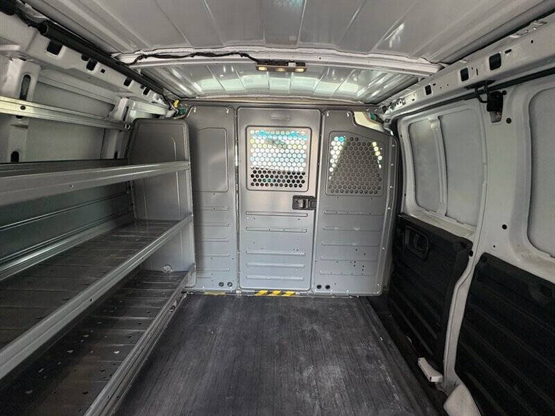 2022 Chevrolet Express 2500