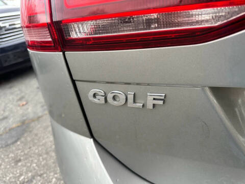 2017 Volkswagen Golf SportWagen