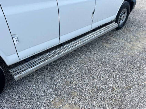 2017 GMC Savana LS 2500