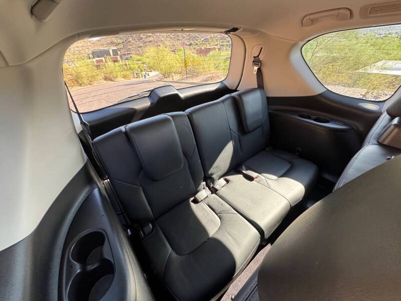 2017 Nissan Armada Platinum