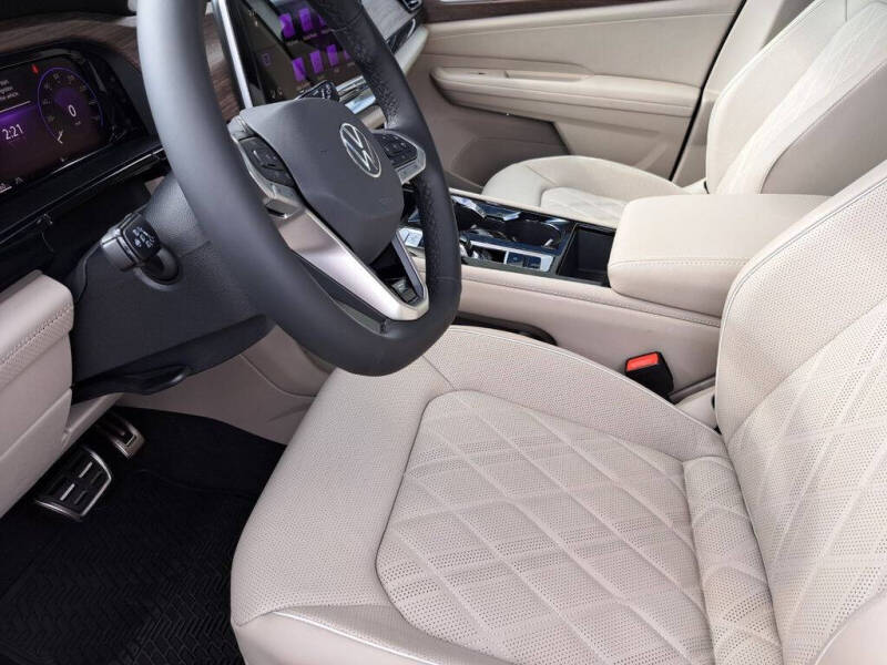 2026 Volkswagen Atlas SEL Premium R-Line 4Motion