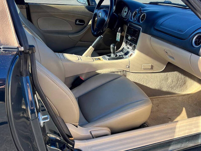 2005 Mazda MX-5 Miata