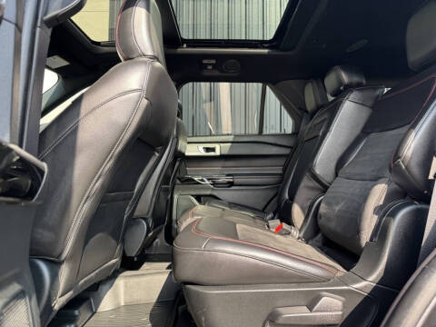 2022 Ford Explorer ST-Line