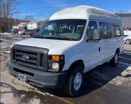 2008 Ford E-Series for sale at The Bengal Auto Sales LLC in Hamtramck MI