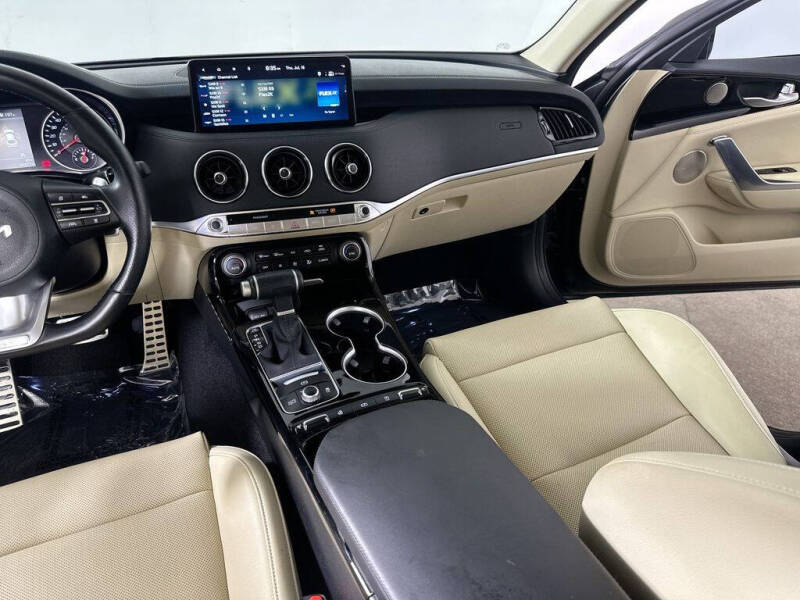2023 Kia Stinger