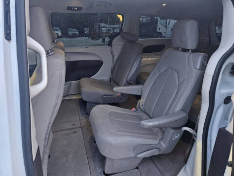 2020 Chrysler Pacifica Touring