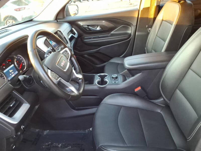 2024 GMC Terrain SLT
