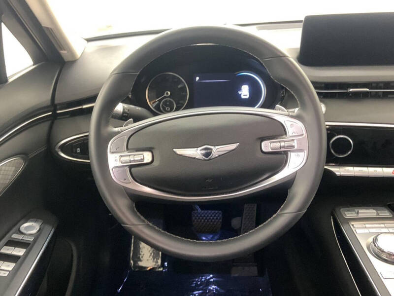 2025 Genesis GV70 2.5T Standard