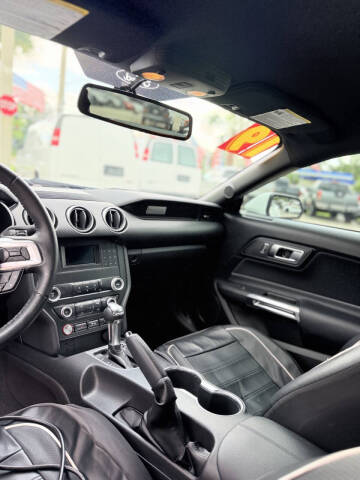2019 Ford Mustang EcoBoost