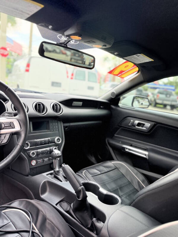 2019 Ford Mustang EcoBoost