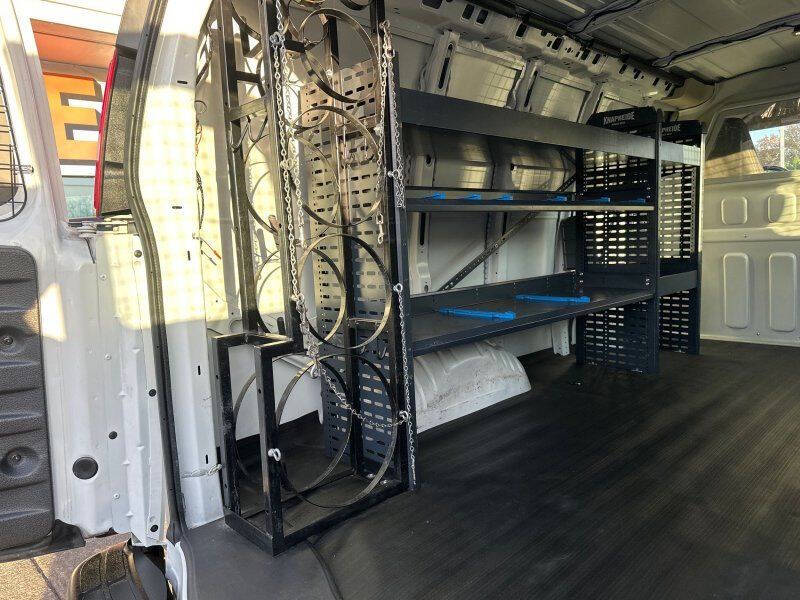 2022 Chevrolet Express 2500