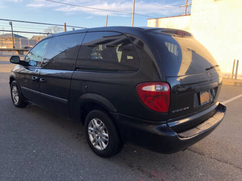 2006 Dodge Grand Caravan SE