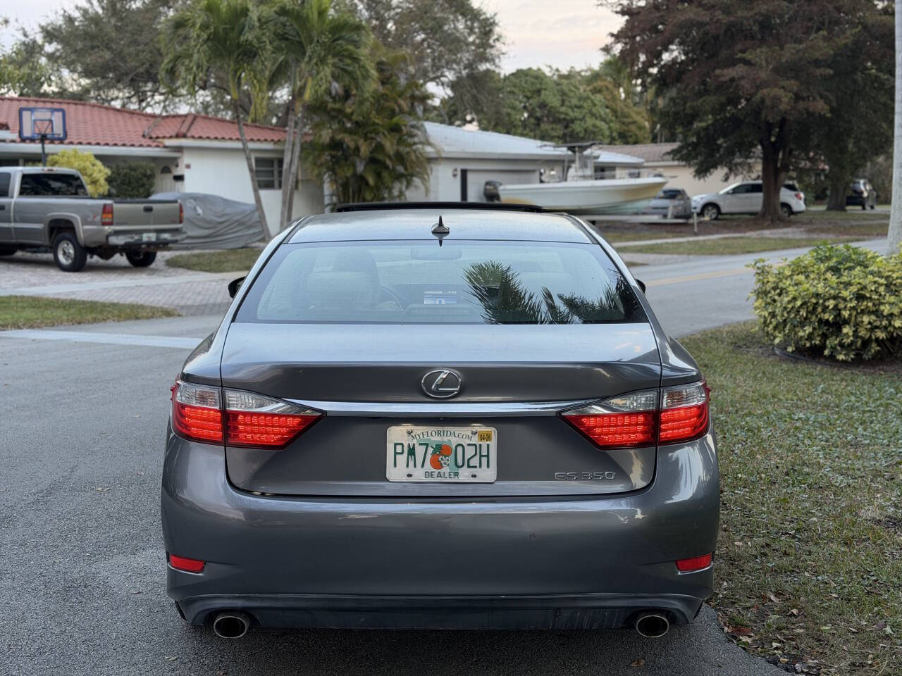 2013 Lexus ES - $10,900