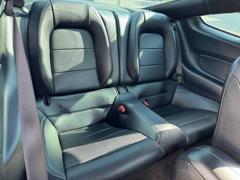 2017 Ford Mustang EcoBoost Premium