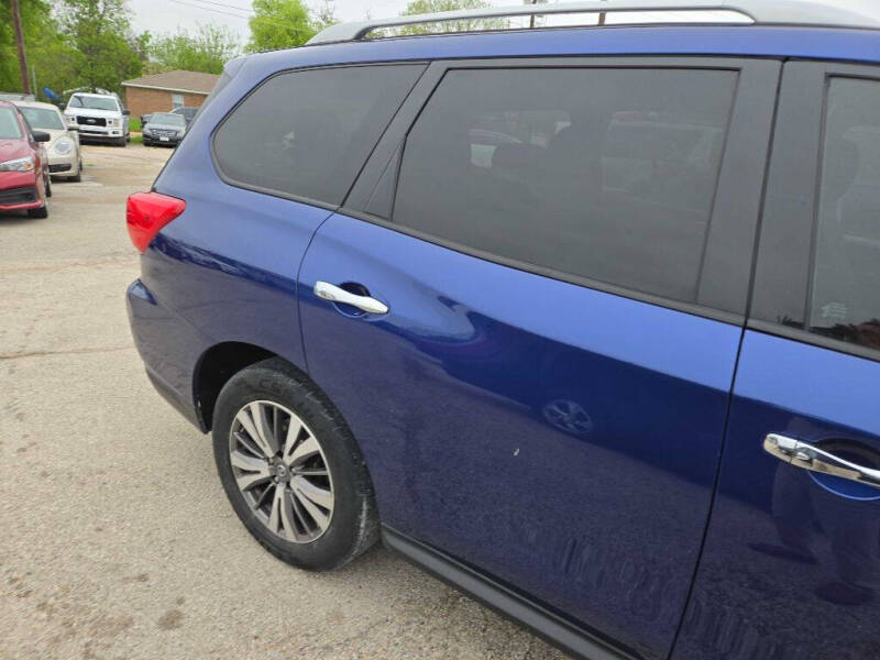 2018 Nissan Pathfinder S